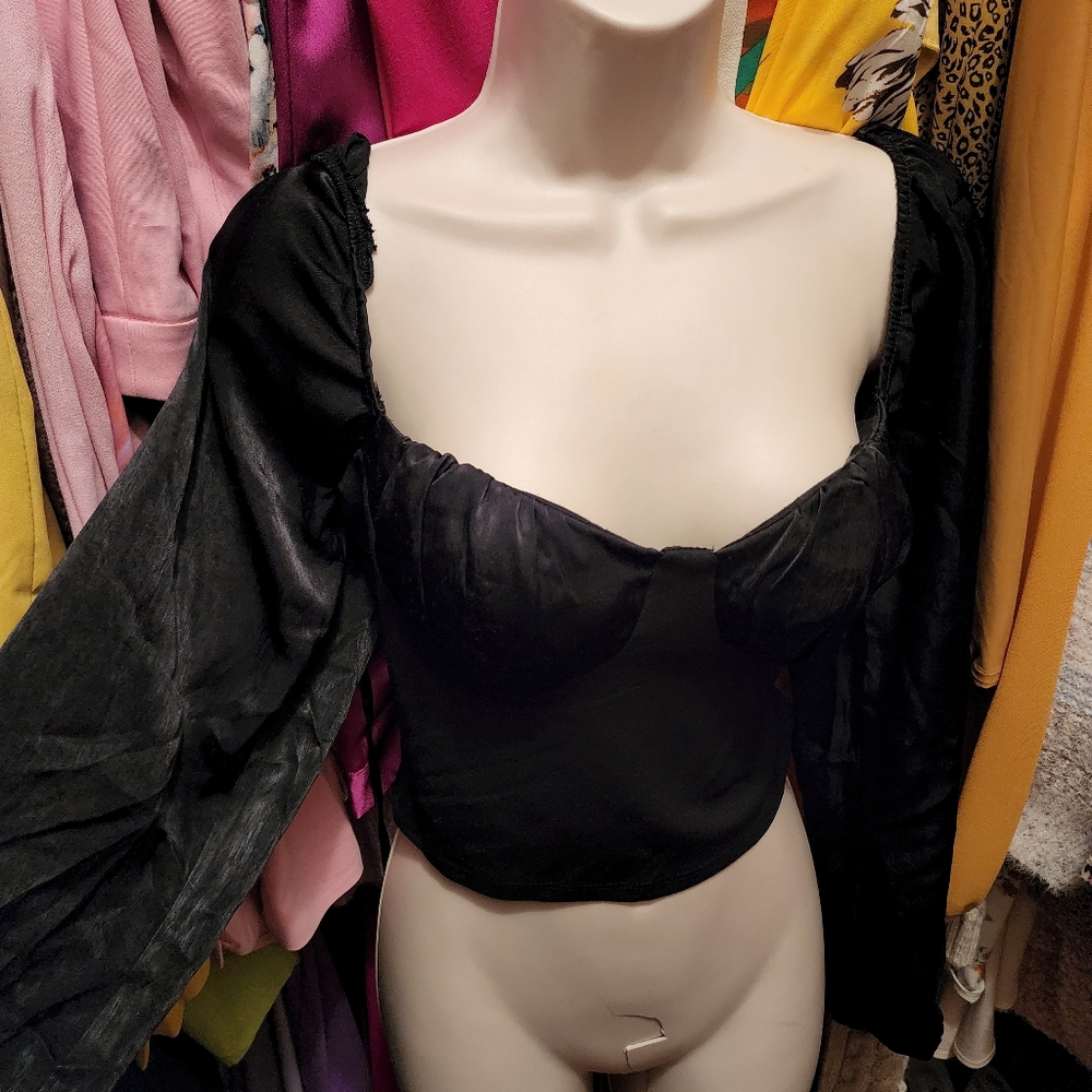 Black crop top